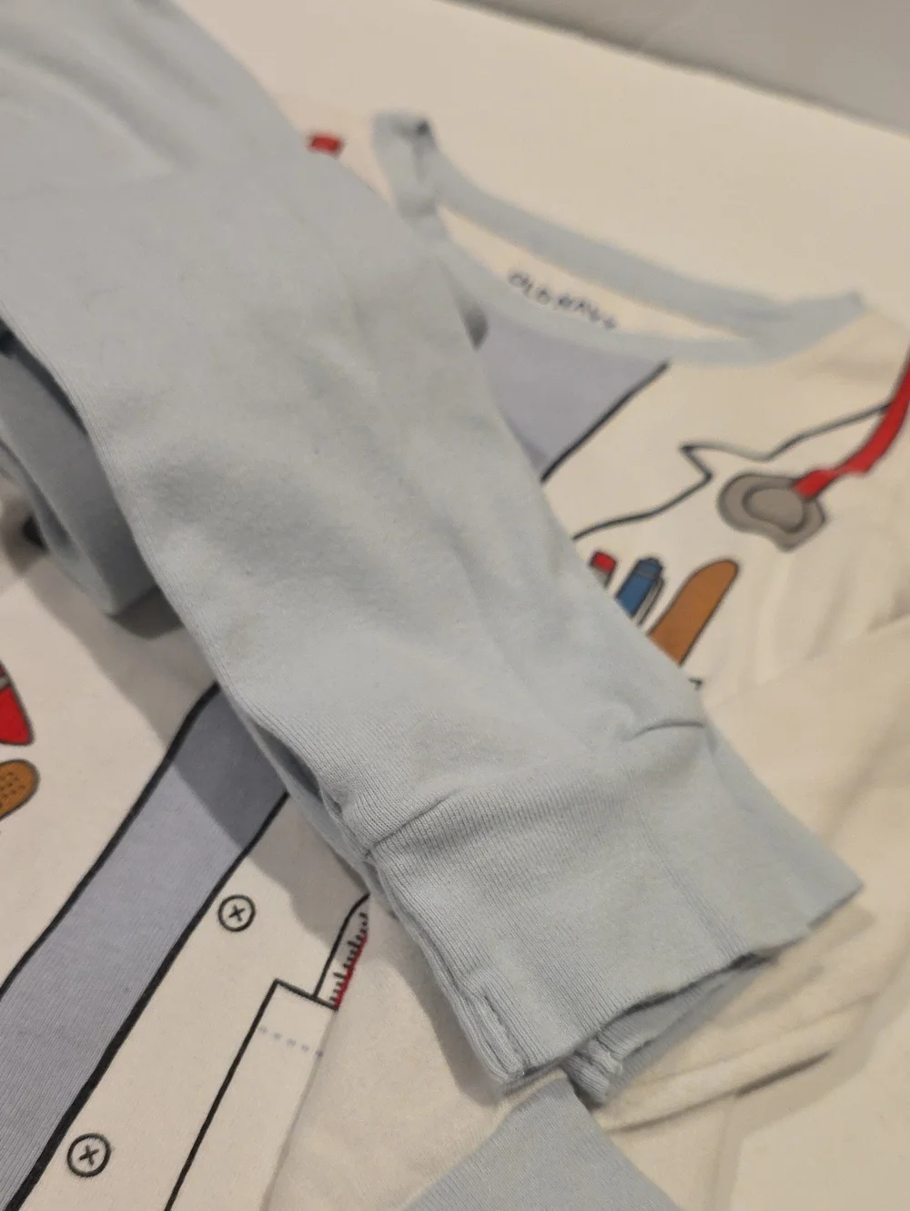 Old Navy Light Blue & White Doctor Print Kids Pajama Set 4t